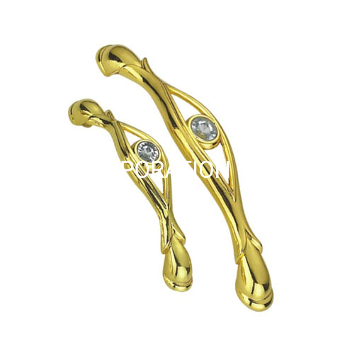 Заводская поставка 96 мм из цинкового сплава с золотым бриллиантом Ручка шкафа Ручка ящика комода